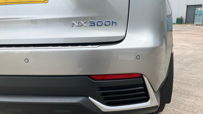 Lexus NX 300h 2.5 Takumi 5dr CVT [Pan roof] Hybrid Estate